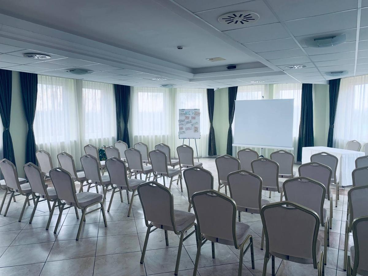 Granada Conference, Wellness And Sport Hotel Kecskemet Luaran gambar